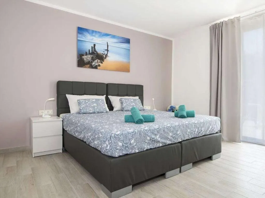 Villa Dina Comfortable Holiday Residence 0*, Labin (Istria) Croatia