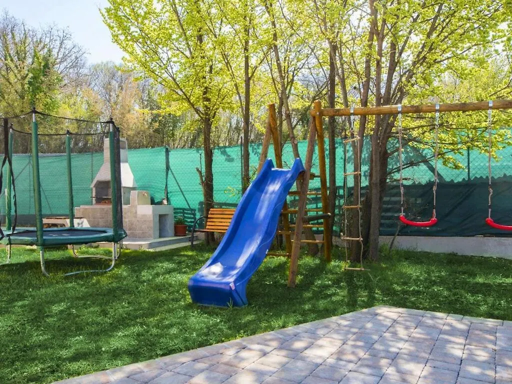 Villa Dina Comfortable Holiday Residence